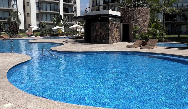 Vallarta Style: Cozy, Central and Safe Apartment