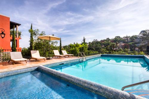 Villa 4BR en SMA, descubre la ciudad como un local