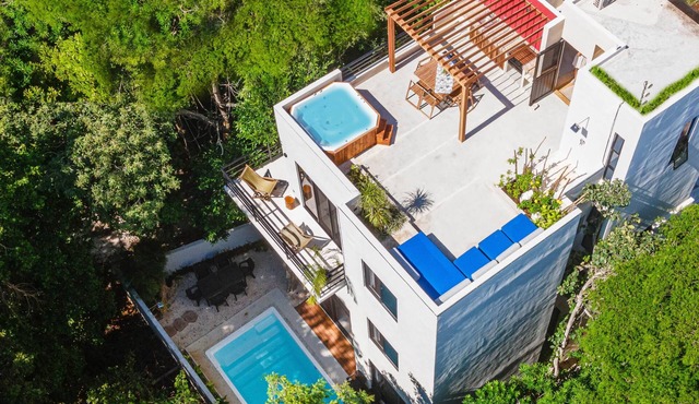 VILLA PRINCE,loft&rooftop,pool&jaccuzi 2kitch 5brm