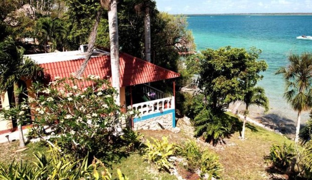 WATER FRONT- DOG friendly Casita with covered private patio