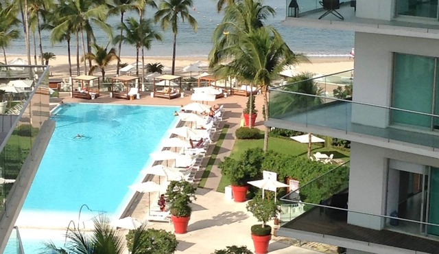 Wow! An Icon Beachfront Condo