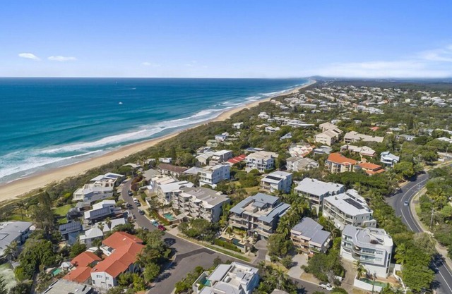 Park Crescent Sunshine Beach 
