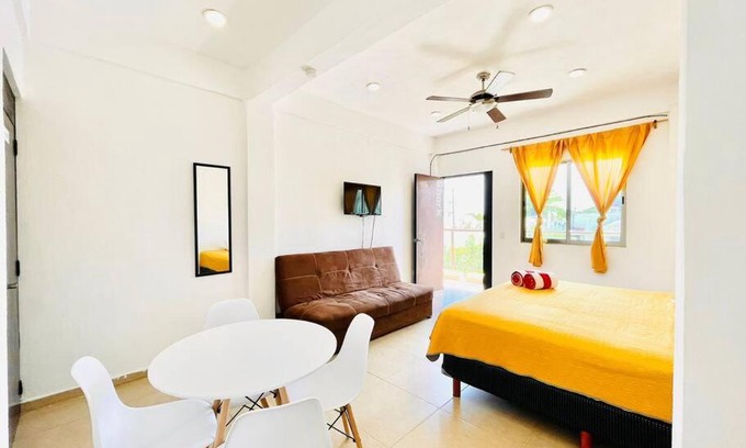 Puerto Juarez Apartment | Shark suite, 5 min walking to the beach. Shark piso2