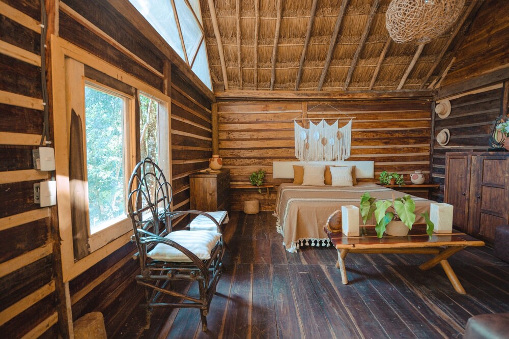 Leona Vicario Hotel | Madre Tierra Eco Habitat