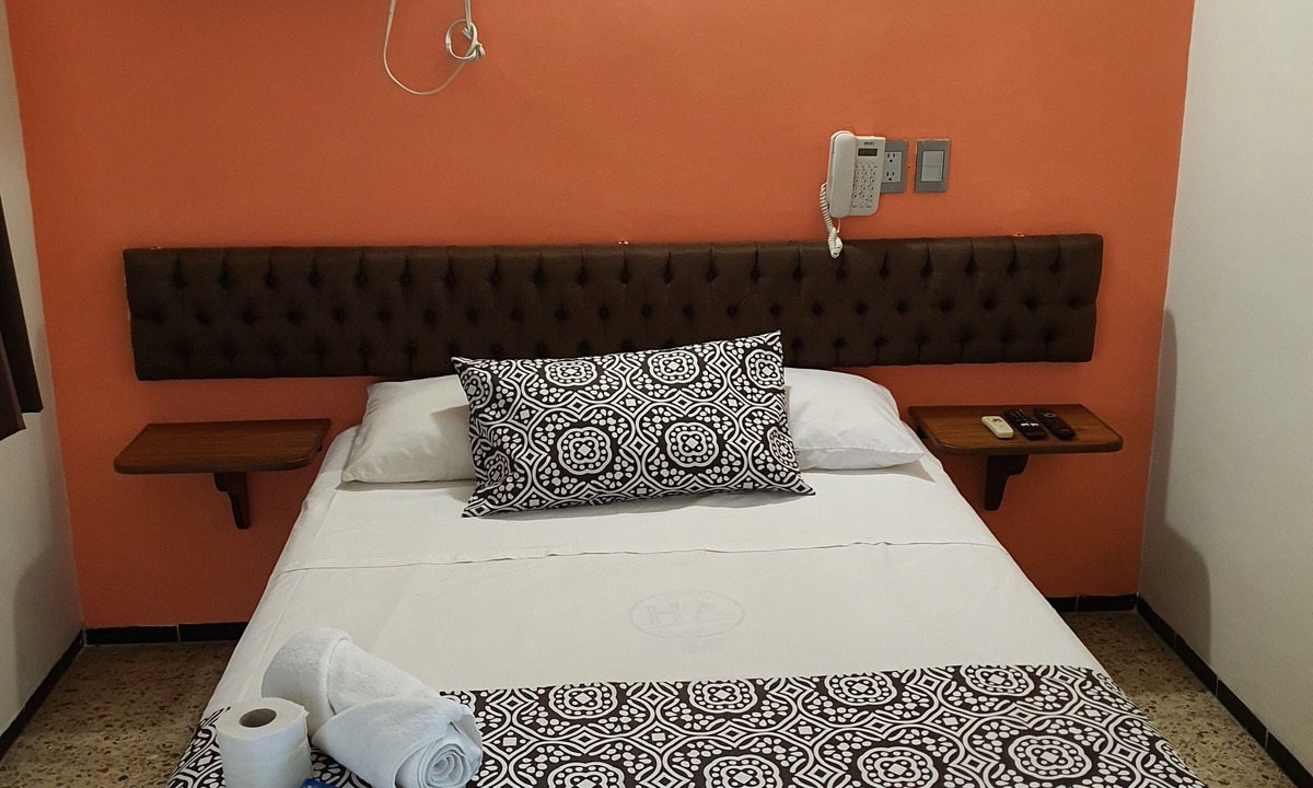 Ignacio Zaragoza Hotel | Hotel Atlantico