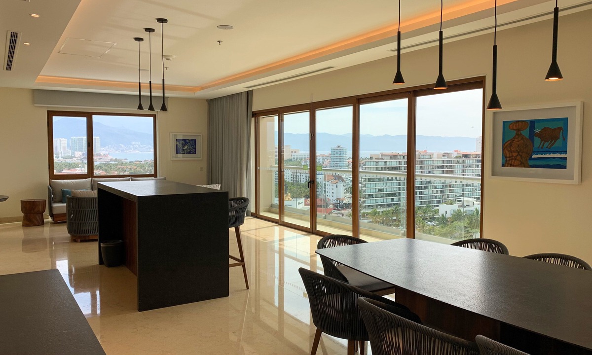 Puerto Vallarta Hotel | Holiday Inn & Suites Puerto Vallarta Marina & Golf by IHG