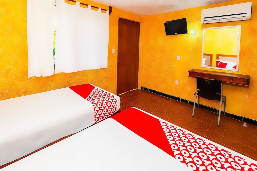 Puerto Juarez Hotel | OYO Hotel Playa del Carmen