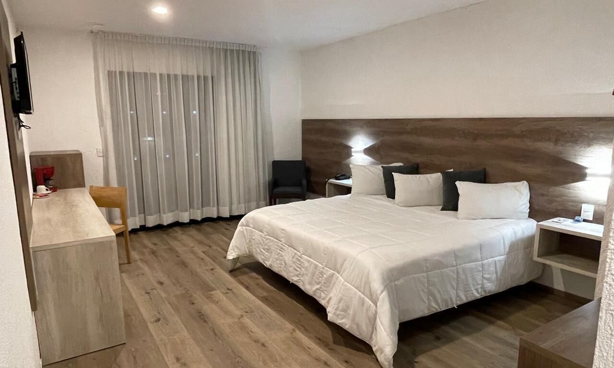 Alvaro Obregon Hotel | Hotel Aeropuerto Morelia
