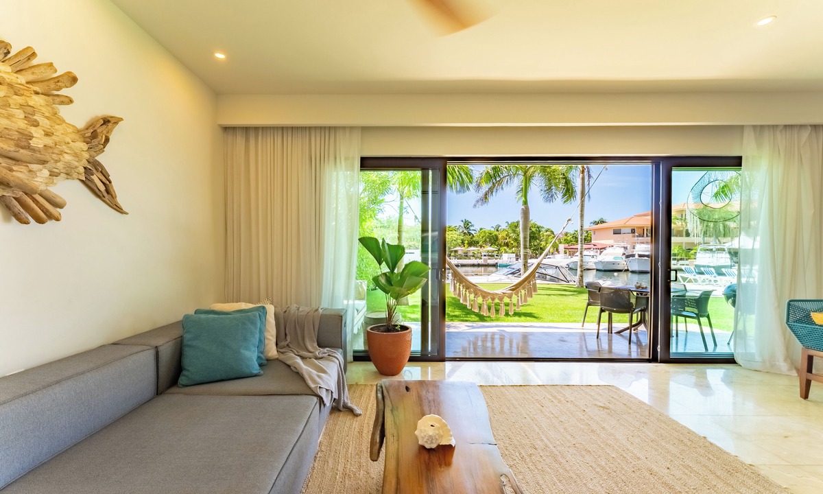 Puerto Aventuras Condo | Ground Floor Marina View Infinity Pool Private Terrace Puerto Aventuras
