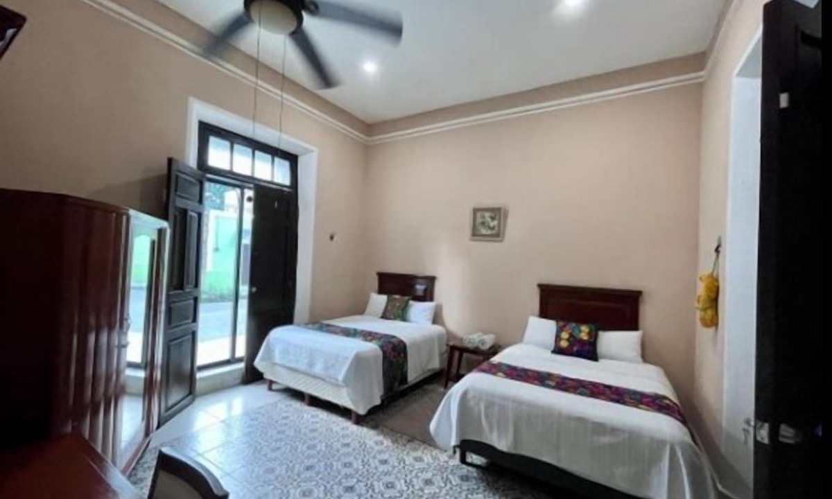 Centro Villa | Espectacular casona con alberca y jardines
