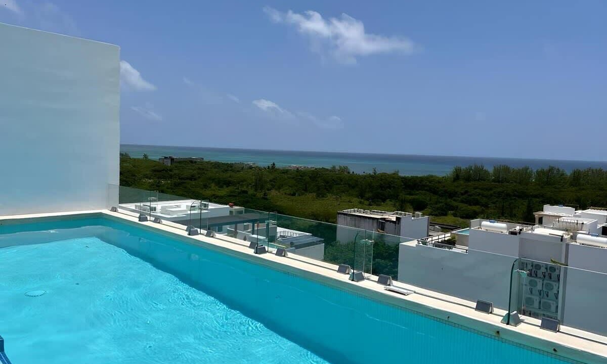 Luis Donaldo Colosio Apartment | Playa del Carmen Studio: Rooftop Pool & Beach