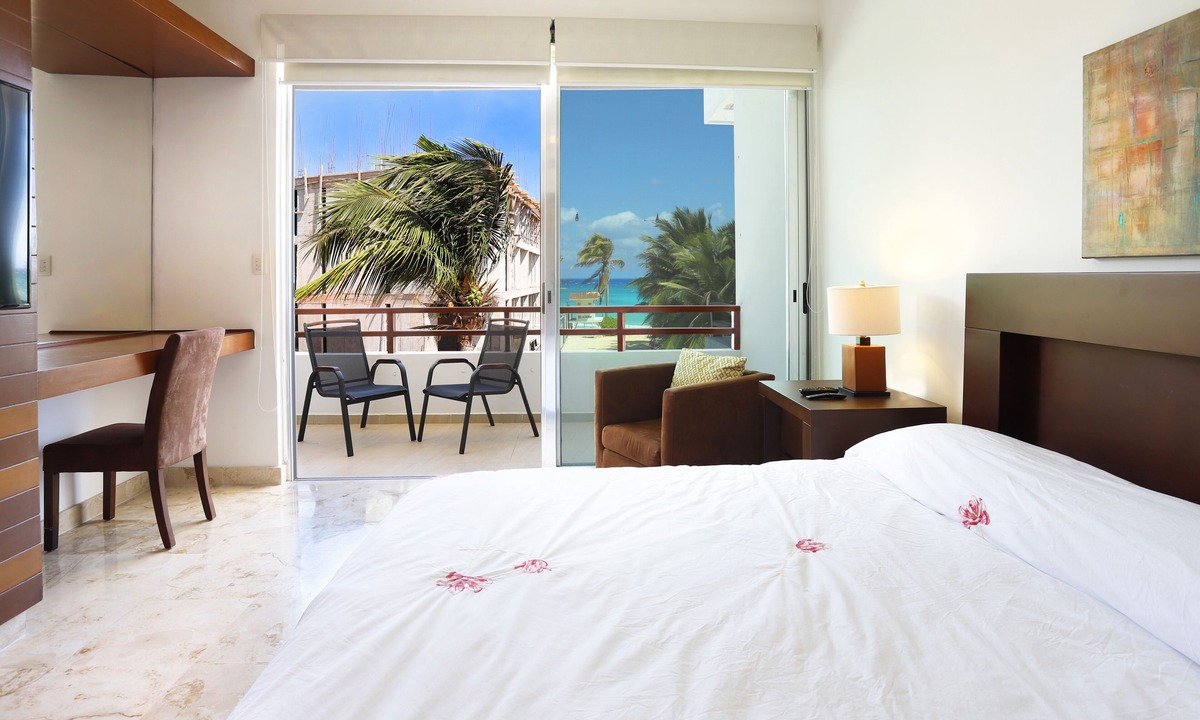 Zazil-ha Condo | NEW LISTING! Oceanview 2 bedr condo, steps from the beach