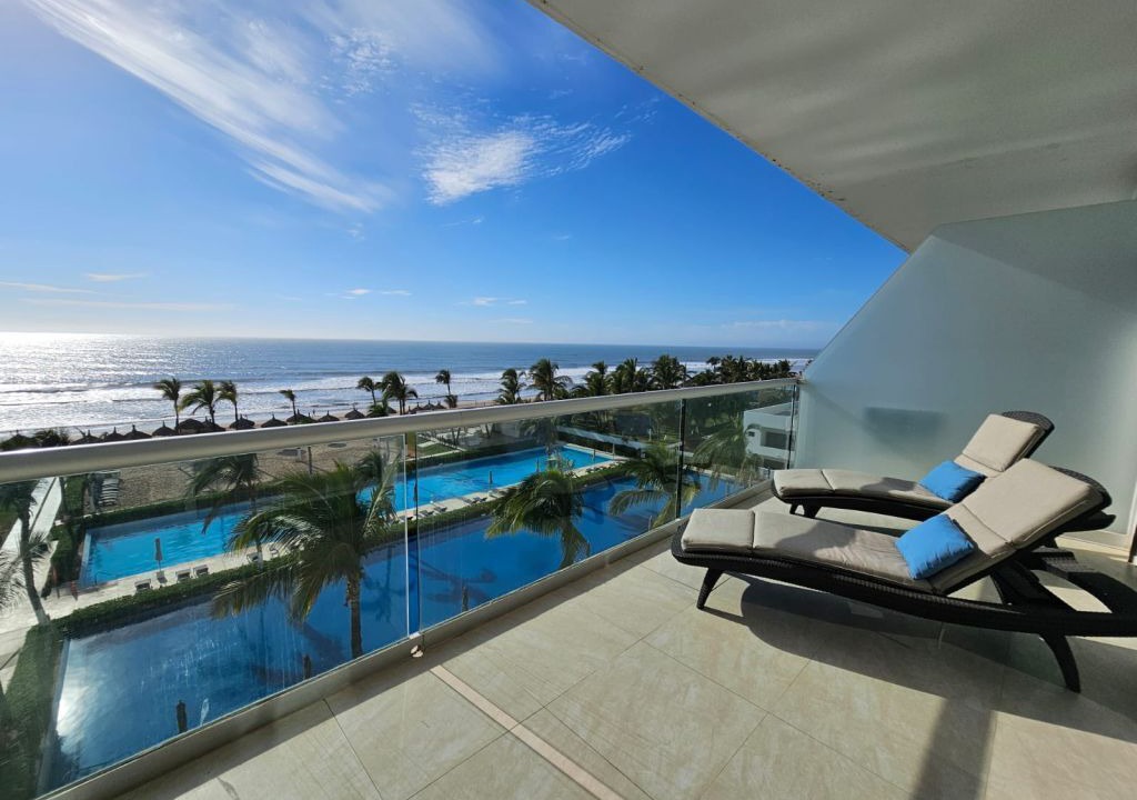 Cerritos Condo | Oceanview Luxury Condo at Peninsula Mazatlán