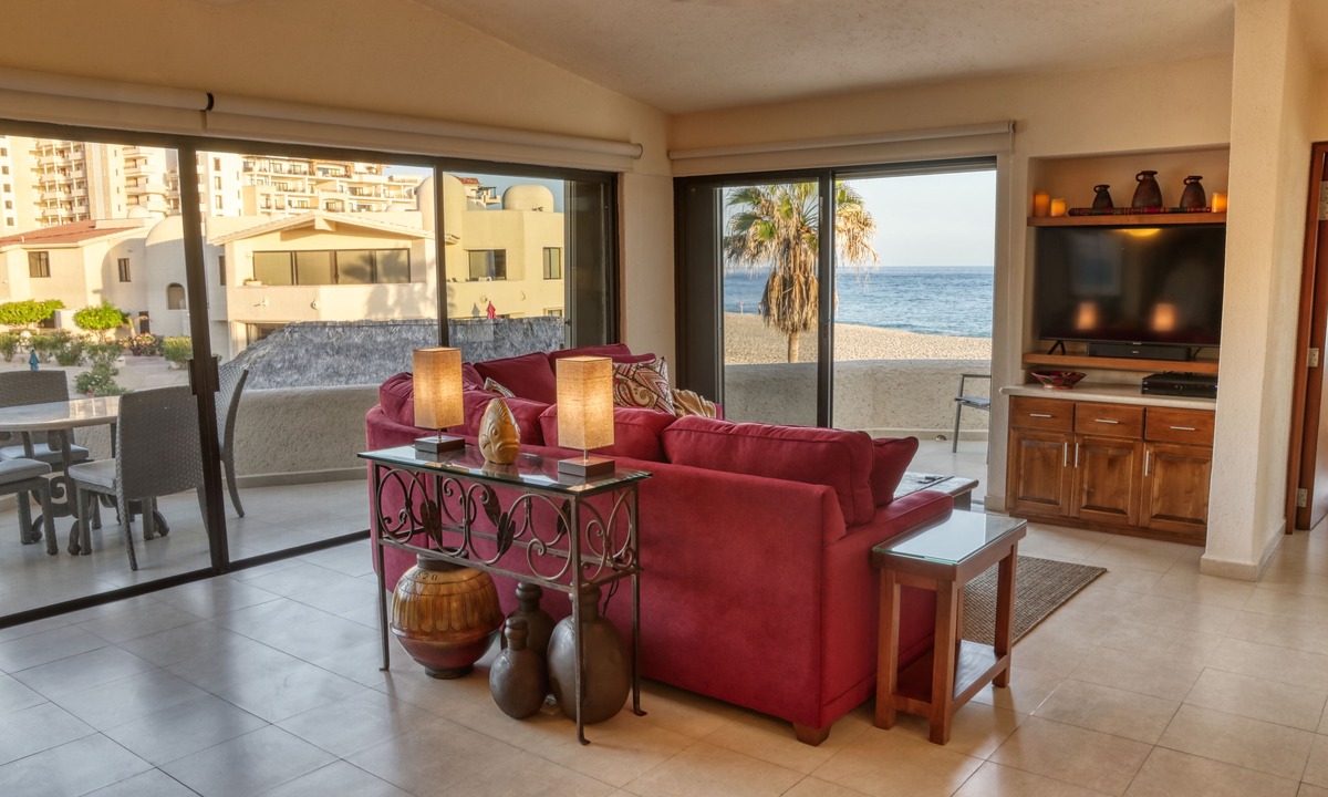 Marina Condo | Beach front 2 Bedroom 2 Bathroom luxury condo with amazing views.
