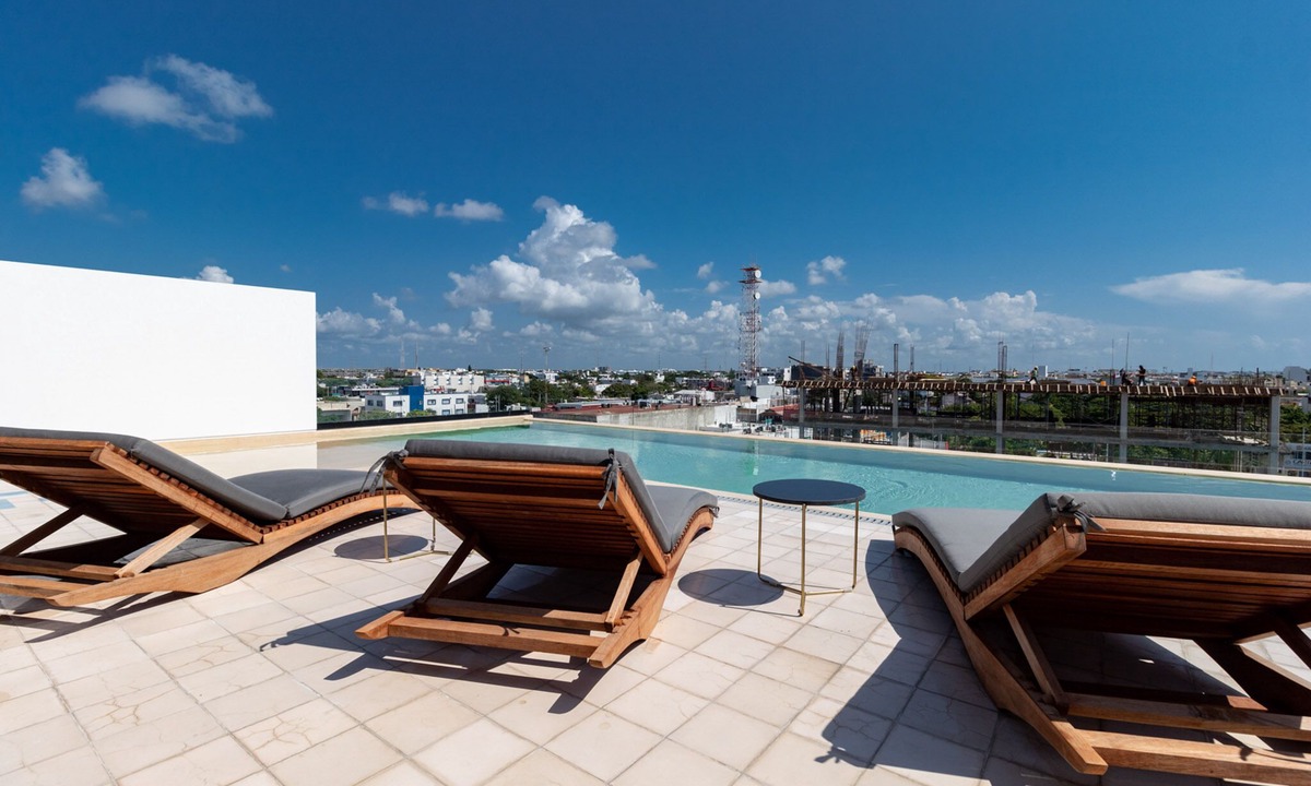 Centro Condo | Budget Studio just minutes from the beach. Perfect for couples!