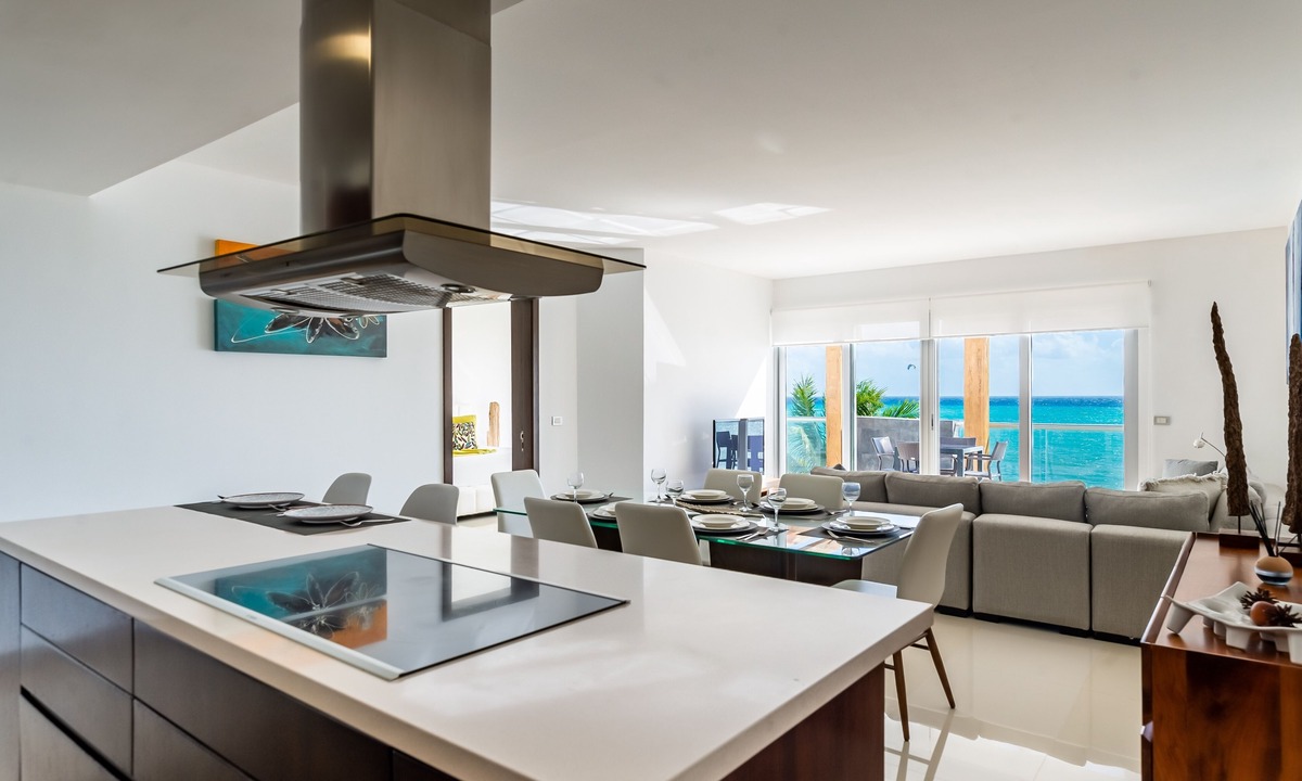 Puerto Juarez Condo | Casa AltaMar Penthouse Ocean Front (North) by RedAwning