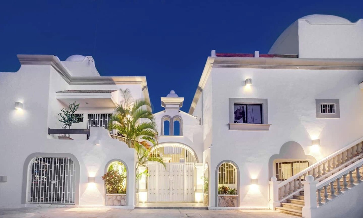 Centro Apartment | Nomads, Monthly Special, Good Wi-Fi, Roof, V6