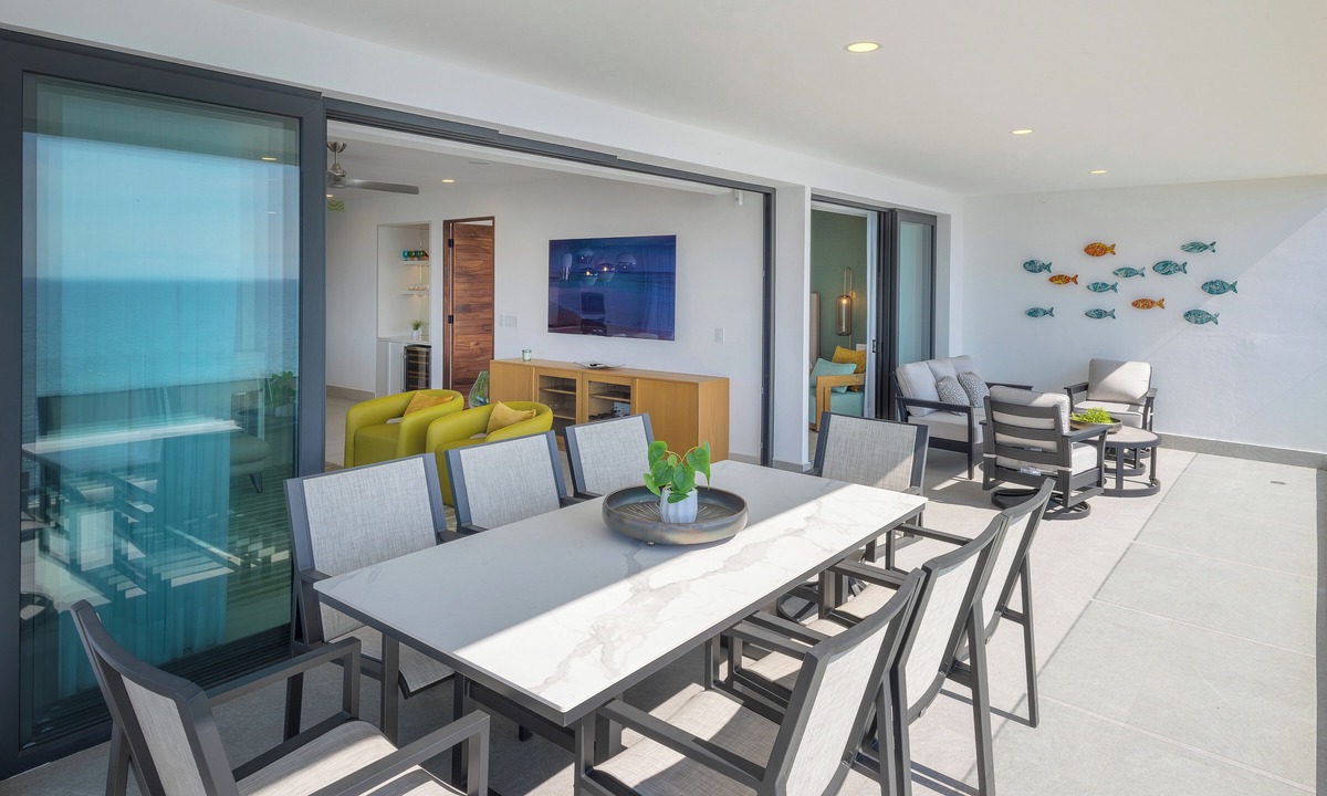 Bucerias Condo | Luxury Beachfront 4BR/Panoramic Ocean View + Rooftop & beach pool + Gym + Spa