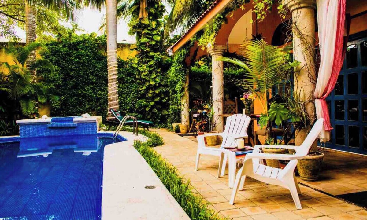 Colonia Maravilla Bed & Breakfast | Room Fiesta/Hacienda Boutique B&B/Spa/Adults Only
