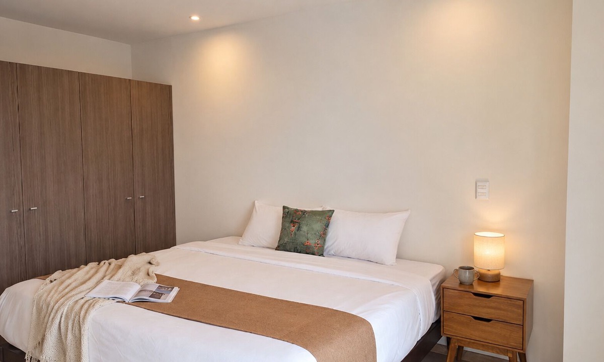 Providencia Apartment | Cama King · rooftop bar · Country Club Guadalajara · limpieza diaria