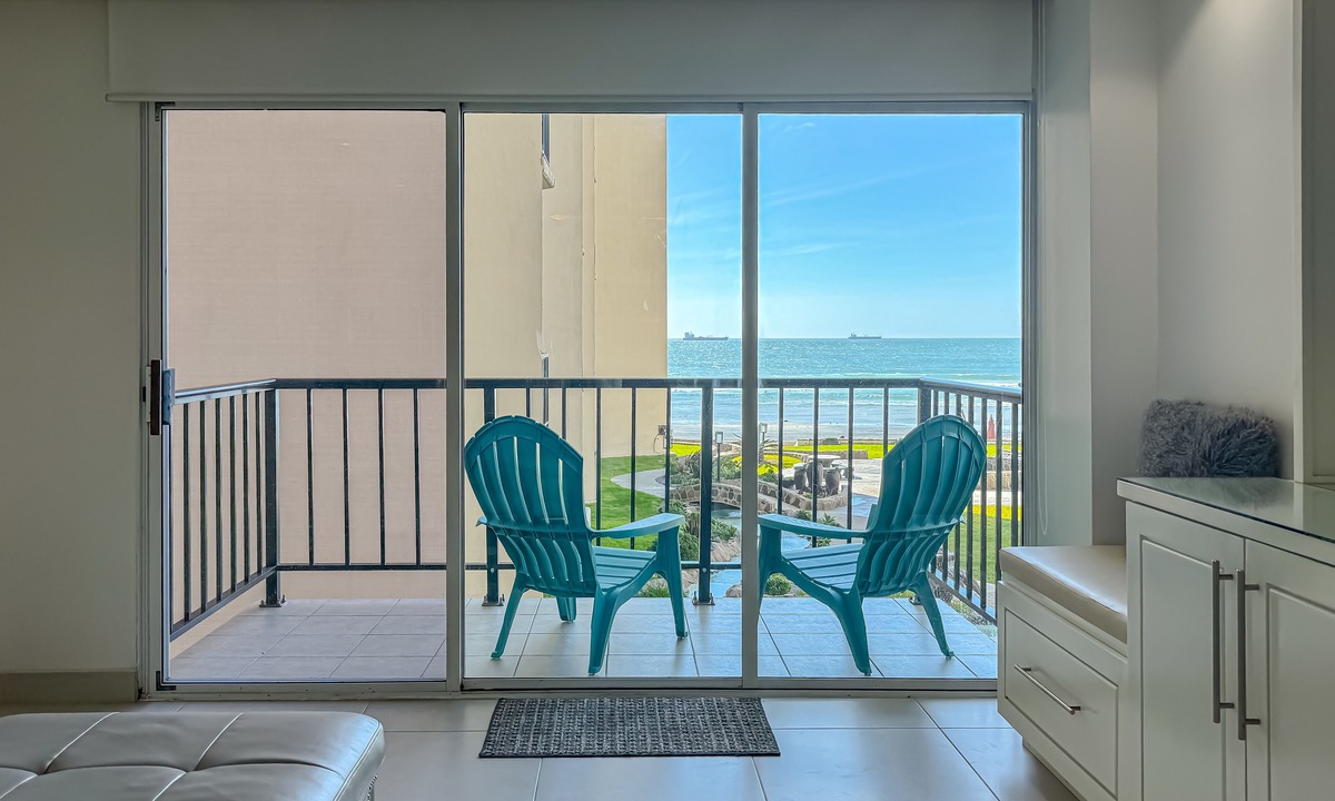 Centro Playas Condo | Downtown Oceana Condo/2 Min Walk to Papas&Beer