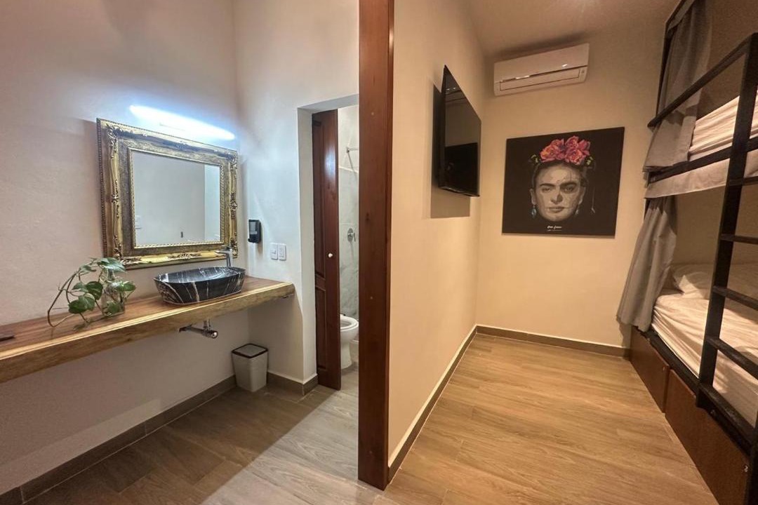 Mario Villanueva Madrid House | Casa Mexico Lindo - Boutique Hostel