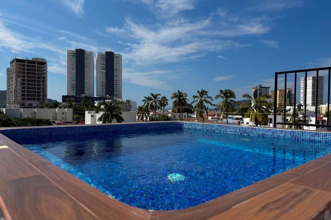 Las Gaviotas Apartment | Depa A unas calles de la Playa y Zona Dorada ByGPS