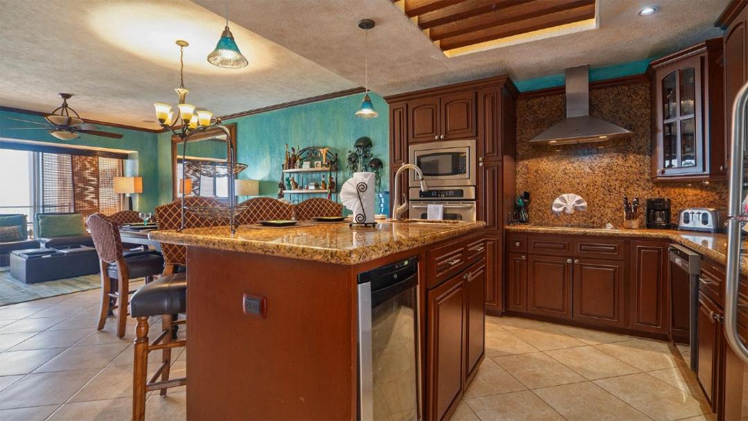Bella Vista House | Sky View Retreat Elegant Ocean Front Sandy Beach