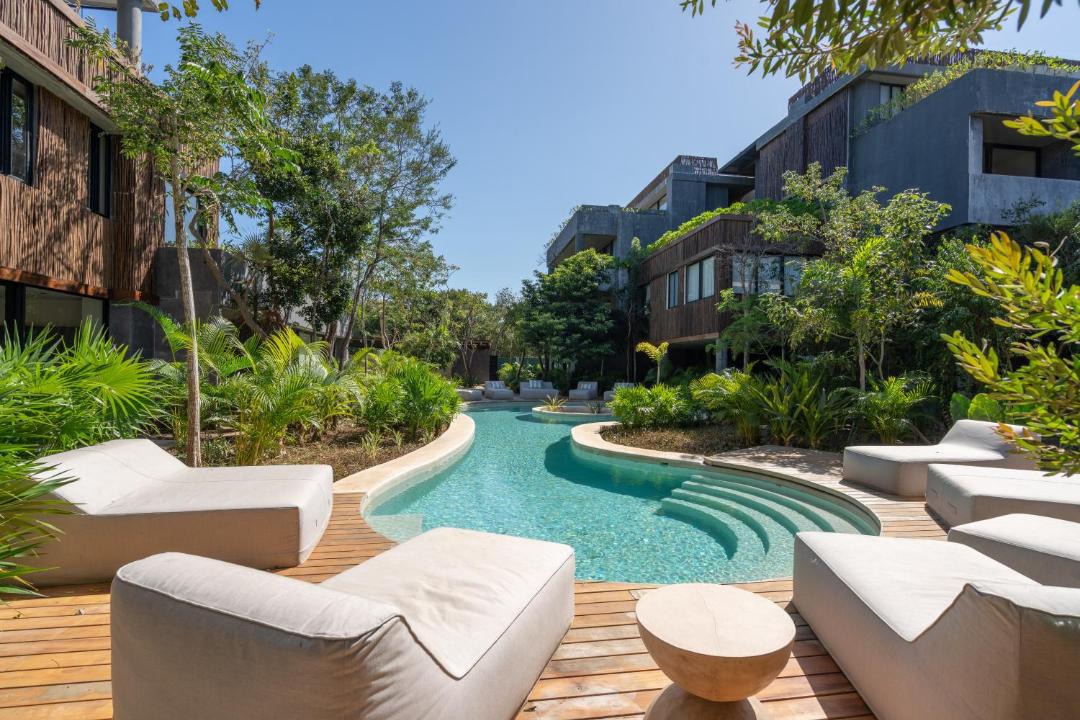 Playa Paraiso Apartment | Stylish Studio in Humana Bikes & Pools