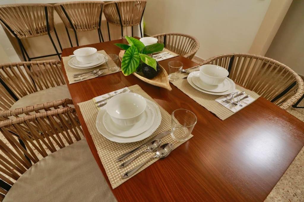 Colonia Adolfo Lopez Mateos Apartment | Casa Belcher (Peggy's)