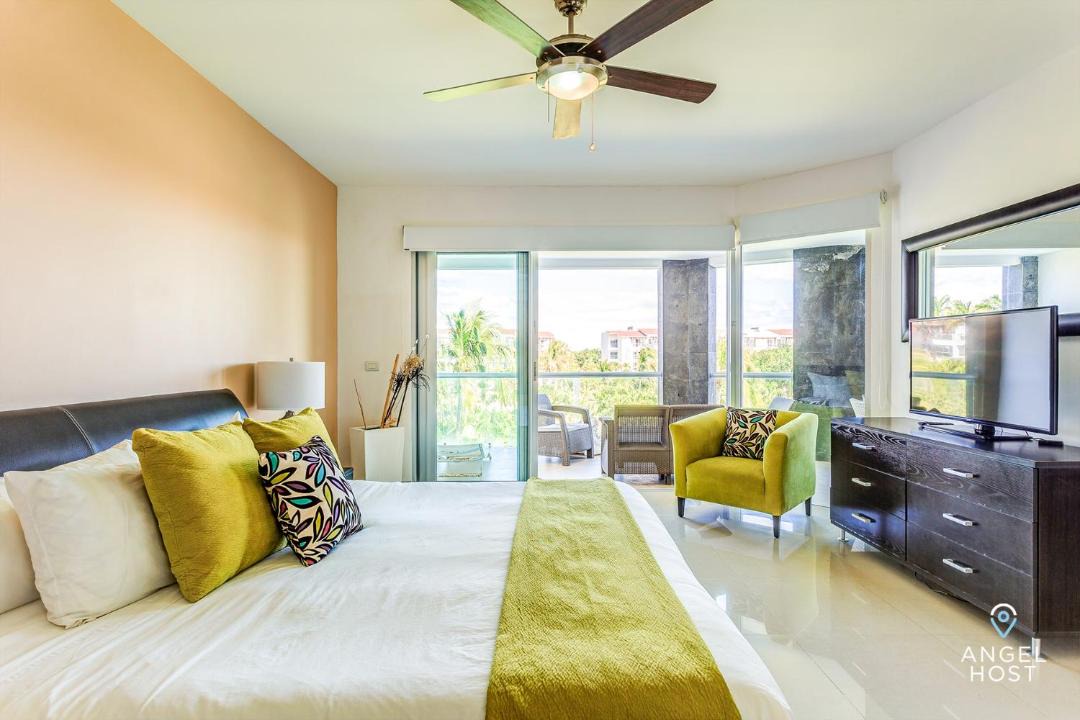 Puerto Juarez Apartment | Luxury Condos at Mareazul Beachfront Complex with Resort-Style Amenities