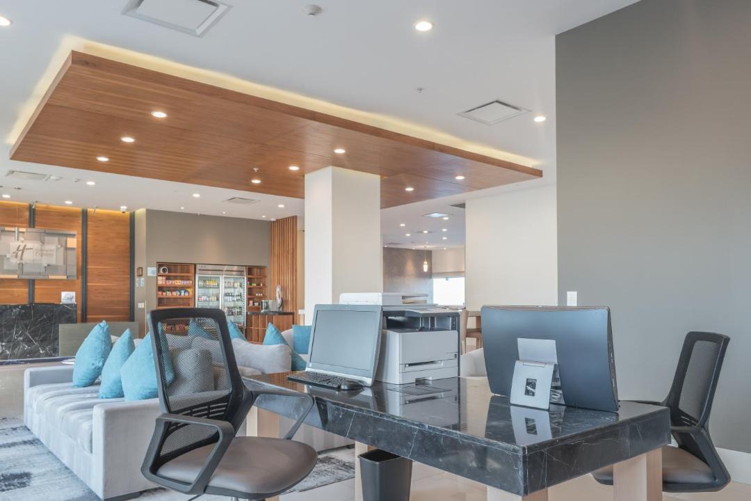 Silao Hotel | Holiday Inn Express & Suites Silao Aeropuerto Terminal by IHG