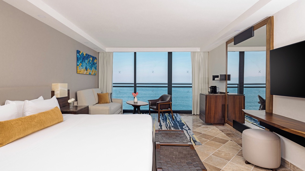 Photo of Bedroom in South Shore Hotel Area