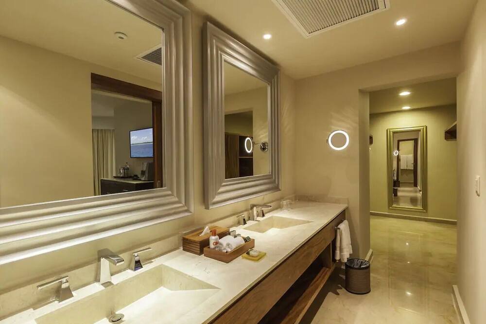 Photo of Bathroom in Cancun
