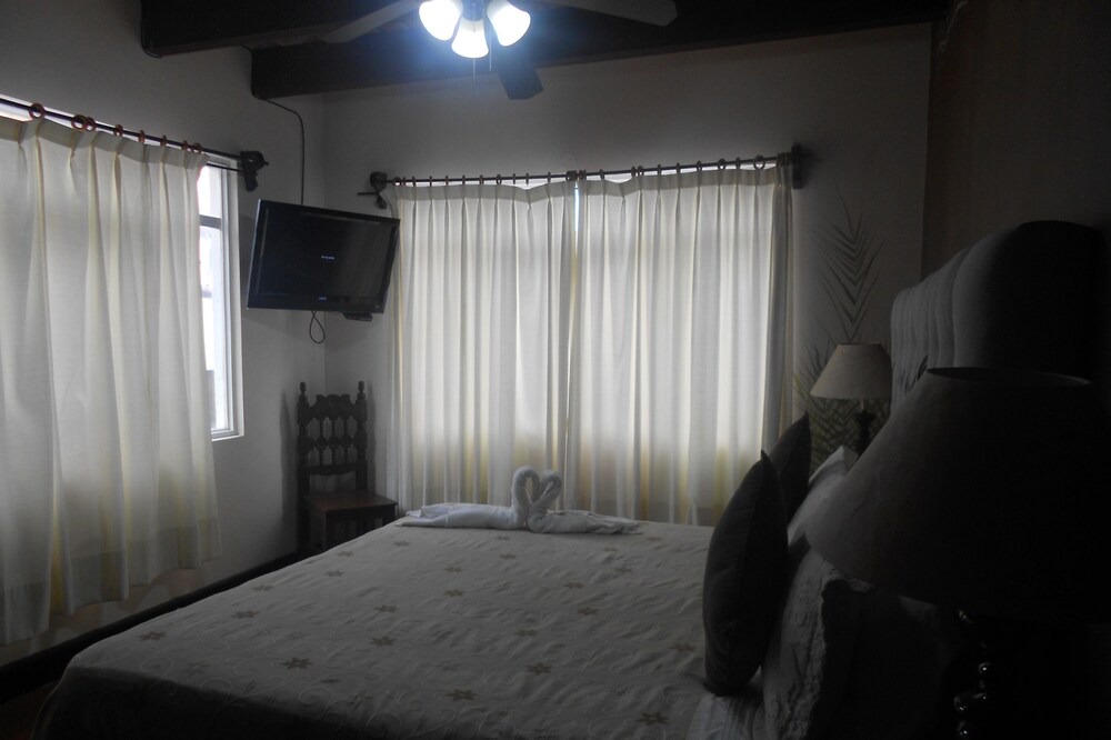 Photo of Bedroom in Atascadero