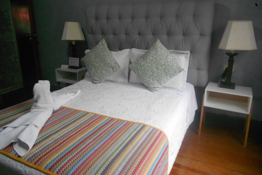 Photo of Bedroom in Atascadero
