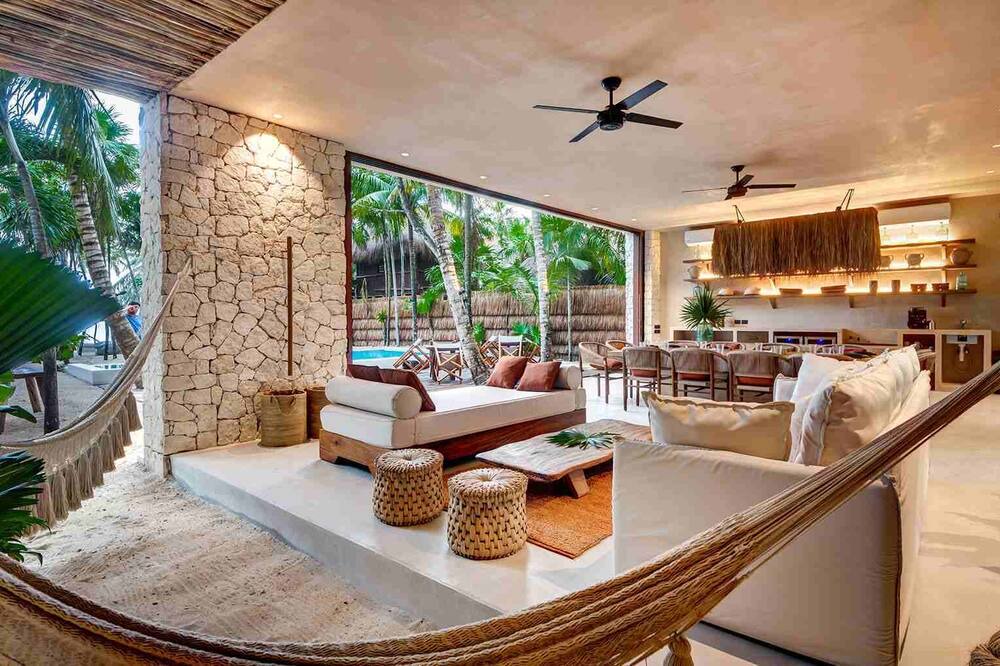 Photo of Livingroom in Ek Balam Village