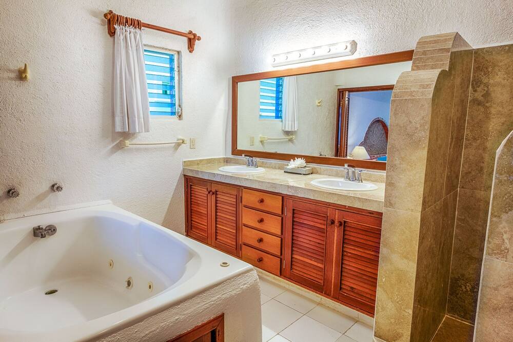 Photo of Bathroom in Akumal