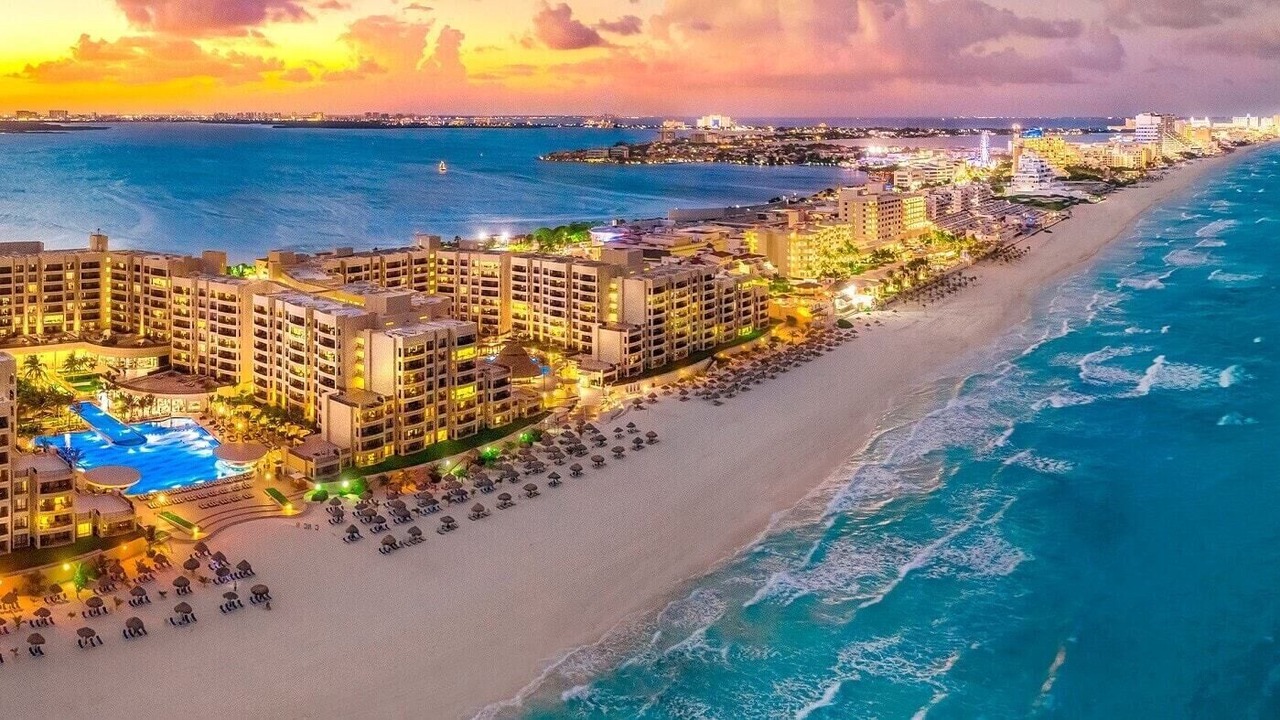 Photo of Others in Downtown Cancun