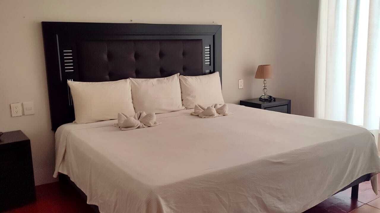 Photo of Bedroom in R