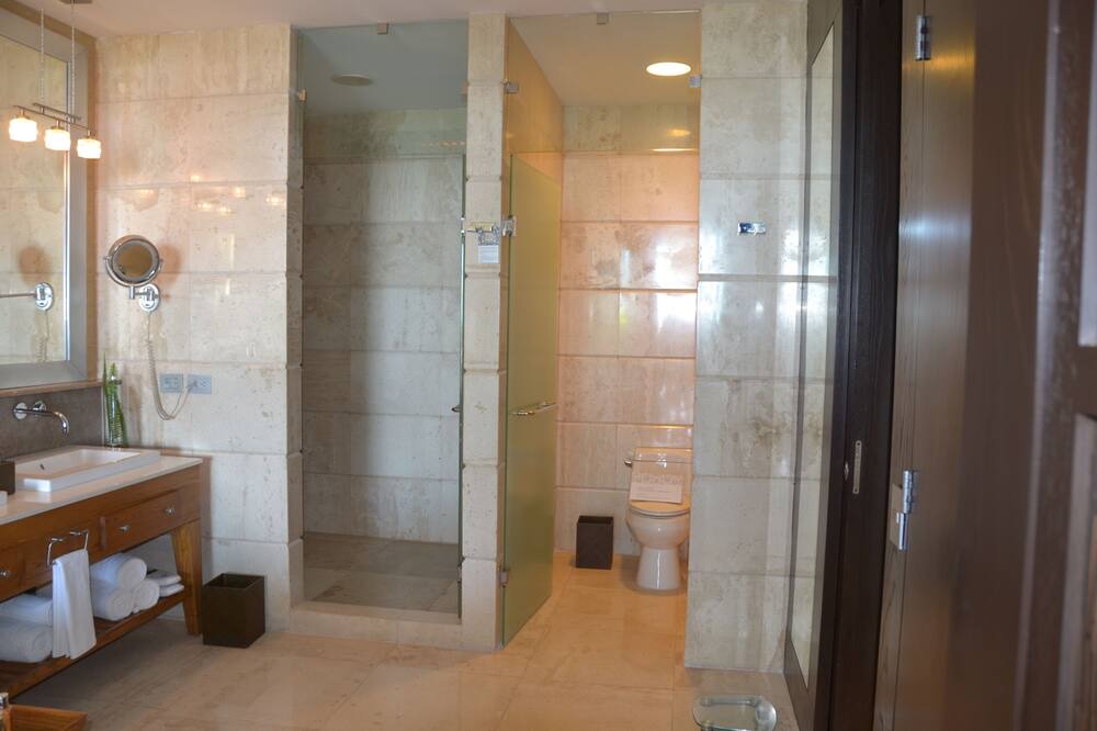 Photo of Bathroom in Centro