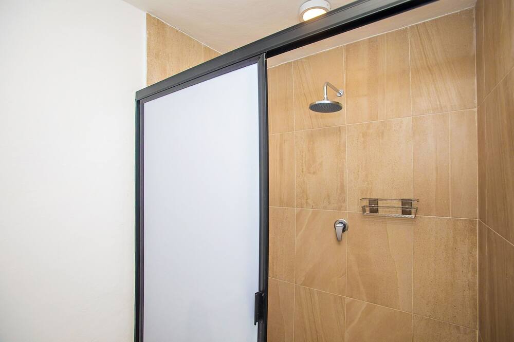 Photo of Bathroom in Colonia Andres