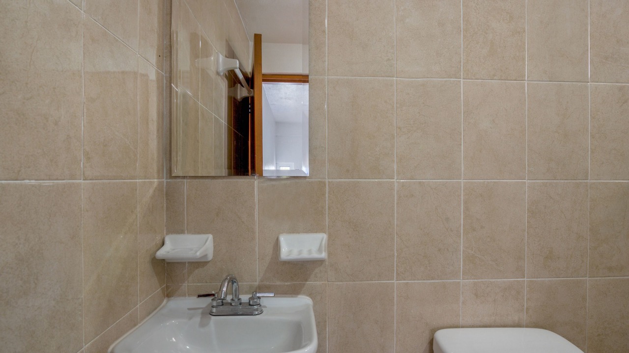 Photo of Others in Francisco Uh May