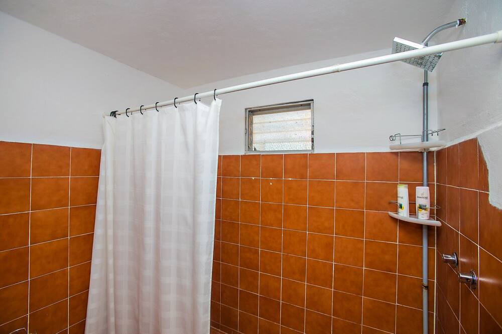 Photo of Bathroom in Colonia Andres