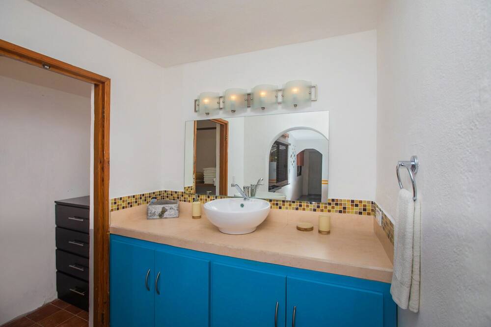 Photo of Bathroom in Colonia Andres