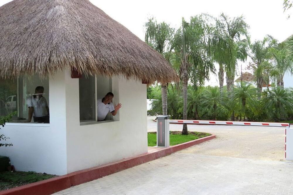 Photo of Others in Costa Maya