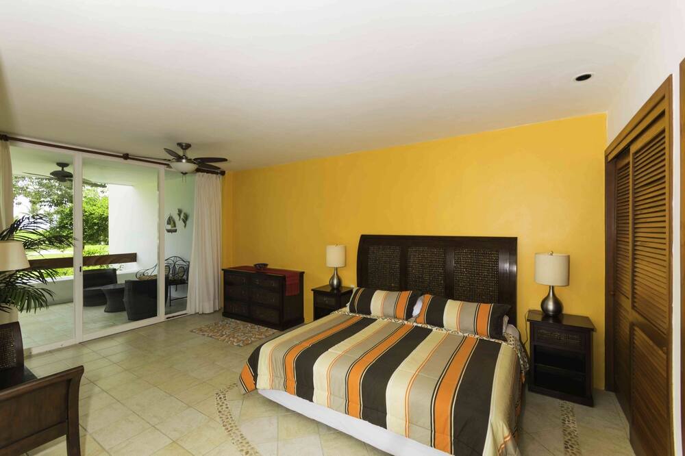 Photo of Others in Costa Maya