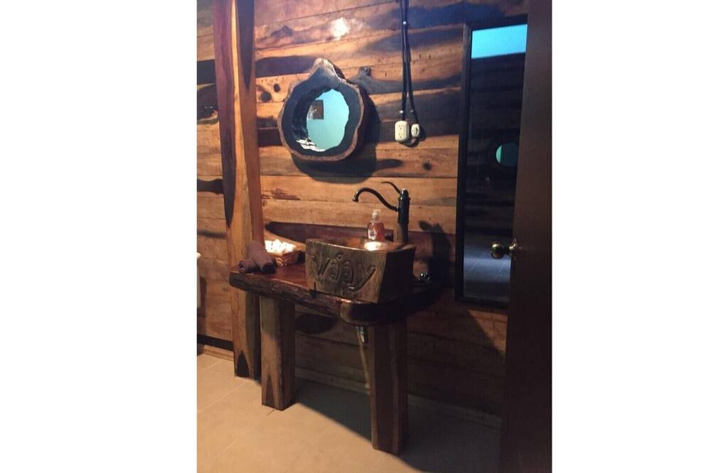 Photo of Bathroom in Chunhuhub