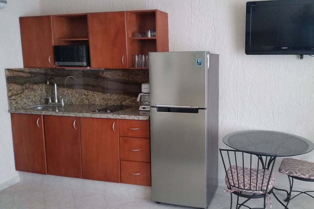 Photo of Kitchen in Zona Hotelera
