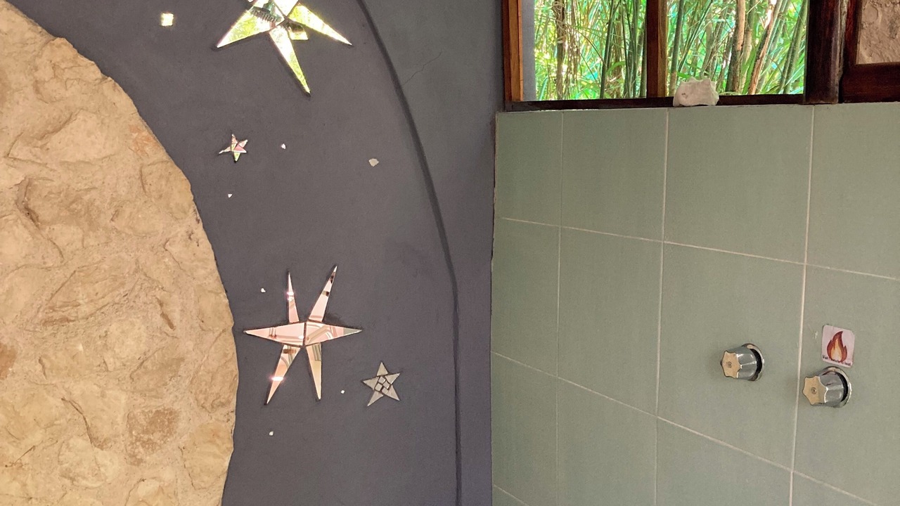 Photo of Bathroom in Ekbalam